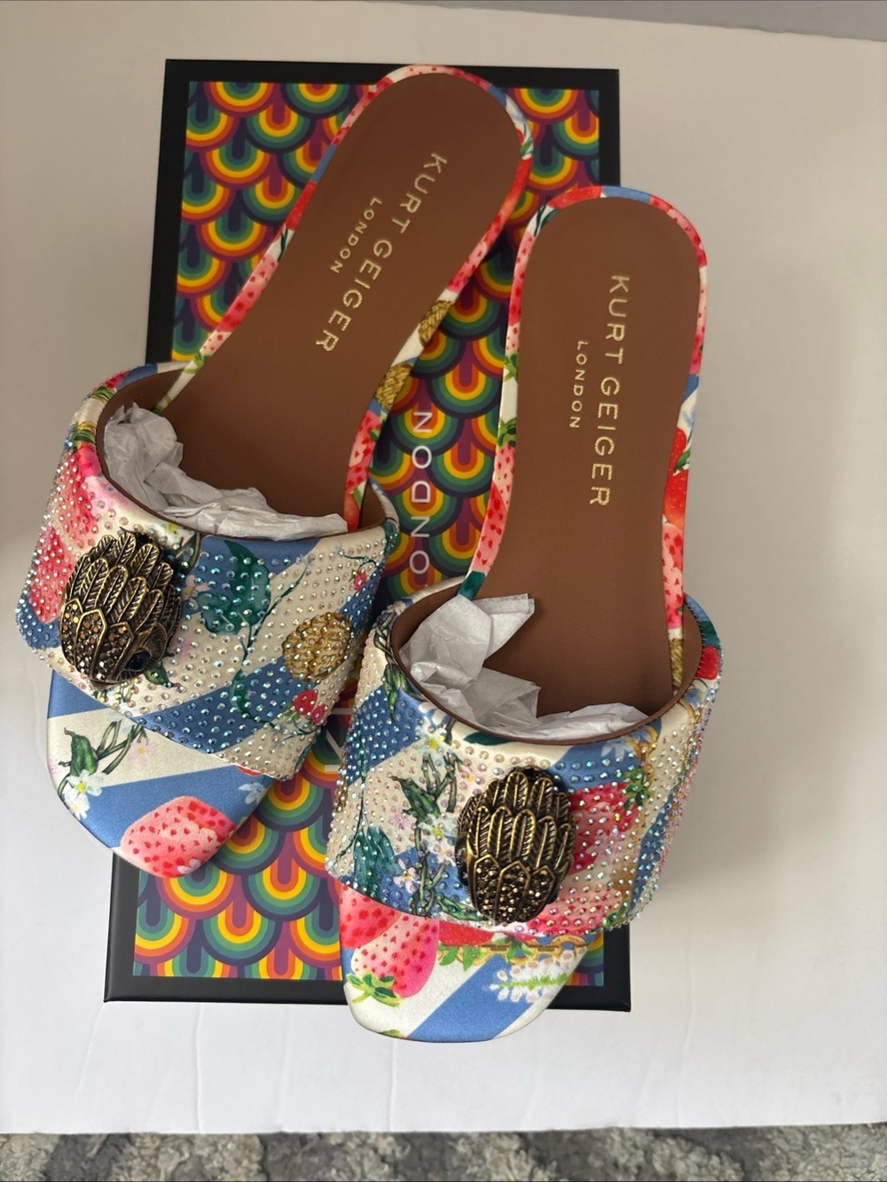 Kurt Geiger London Kensington Flat Sandal Crystal Embellished Sz-7 Multi Color - Picture 6 of 12